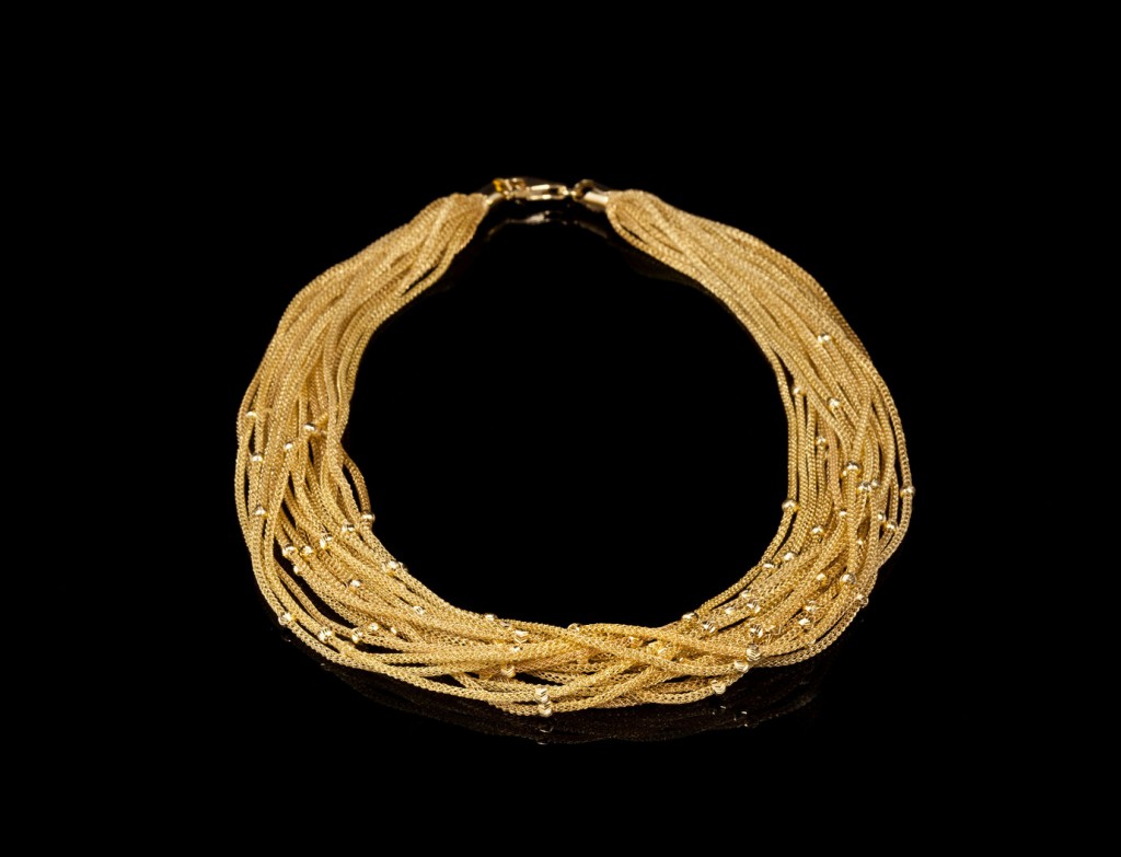 Classique Gold Tuft Necklace